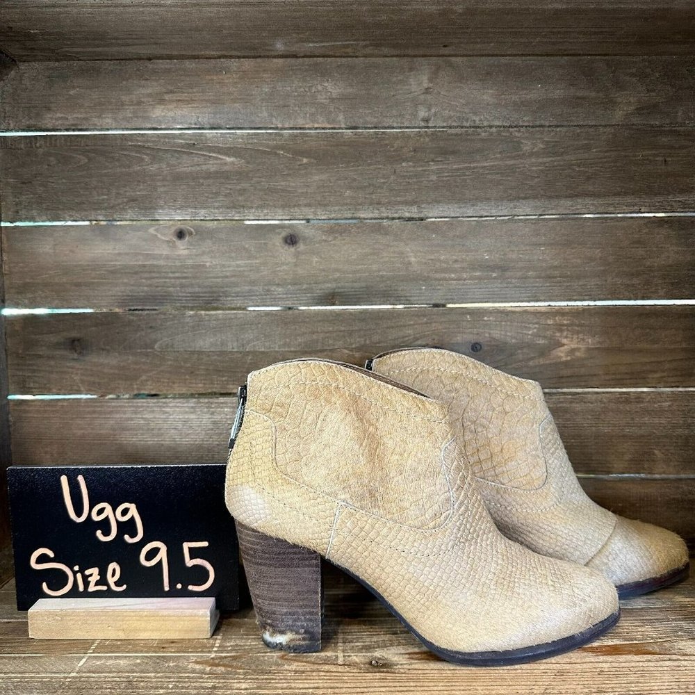 Womens UGG Charlotte Calf Hair Beige Snake Print Ankle Booties‎ Boots Size 9.5